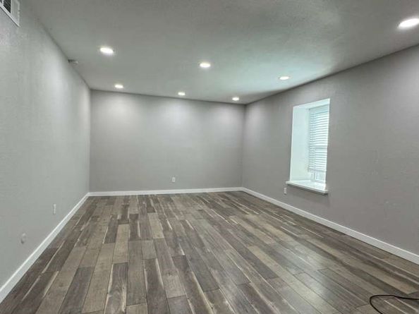 8299 Kingsbrook Road 280, Houston TX 77024