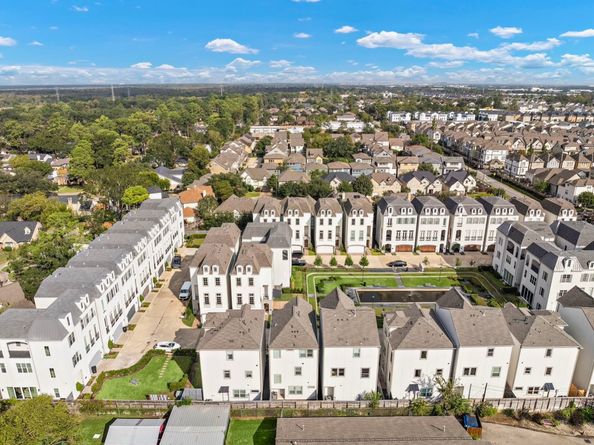 11102 Savannah Oaks Lane, Houston TX 77043