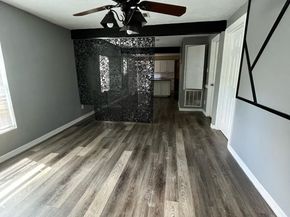 6908 LARKSTONE Street, Houston TX 77028