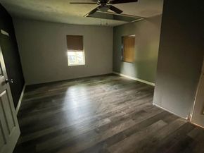 6908 LARKSTONE Street, Houston TX 77028