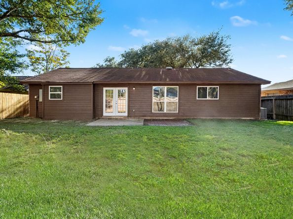 2815 Mayflower Landing Court, Webster TX 77598
