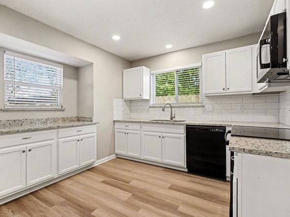 2815 Mayflower Landing Court, Webster TX 77598