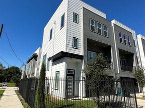 2714 Nagle Street, Houston TX 77004