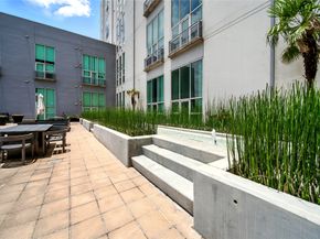 2000 Bagby Street 5423, Houston TX 77002