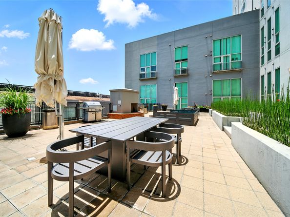 2000 Bagby Street 5423, Houston TX 77002