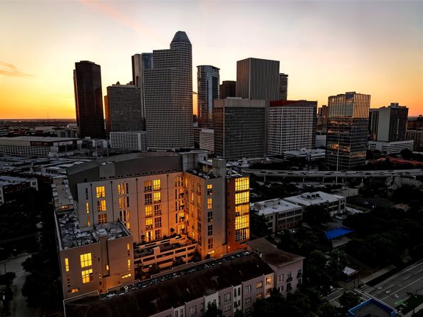 2000 Bagby Street 5423, Houston TX 77002