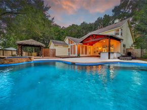 255 S Crimson Clover Court, The Woodlands TX 77381