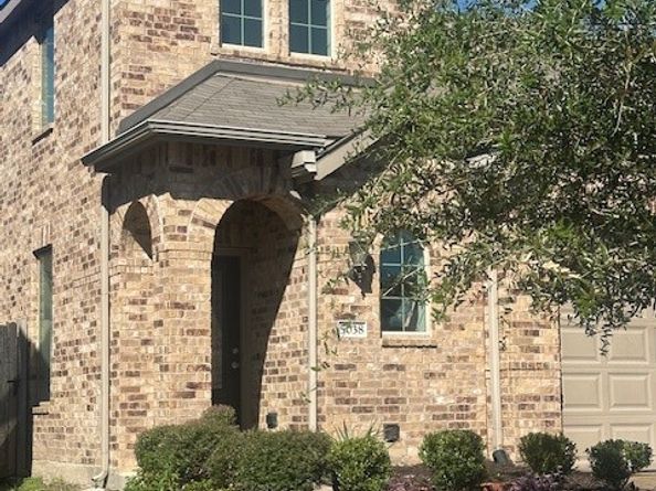 5038 Azalea Trace Drive, Houston TX 77066