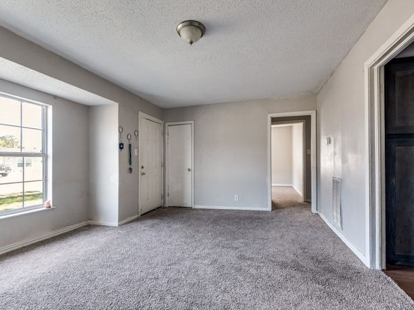 930 Shawnee Trace, Grand Prairie TX 75051