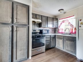 930 Shawnee Trace, Grand Prairie TX 75051