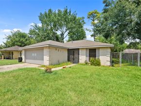 7111 Pinehook Lane, Houston TX 77016