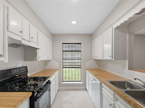 7111 Pinehook Lane, Houston TX 77016