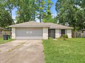 7111 Pinehook Lane, Houston TX 77016