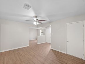 7111 Pinehook Lane, Houston TX 77016