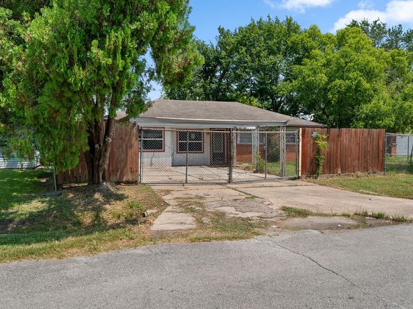 7417 Miley Street, Houston TX 77028