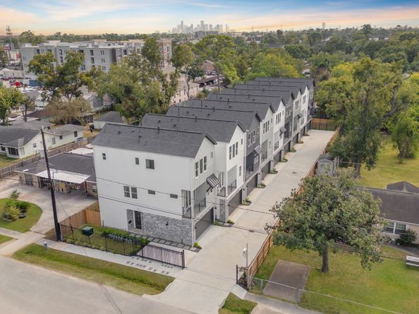 717 Janisch Road C, Houston TX 77018