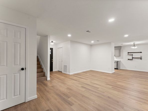 4 Dashwood Forest Street, The Woodlands TX 77381