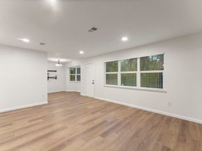 4 Dashwood Forest Street, The Woodlands TX 77381