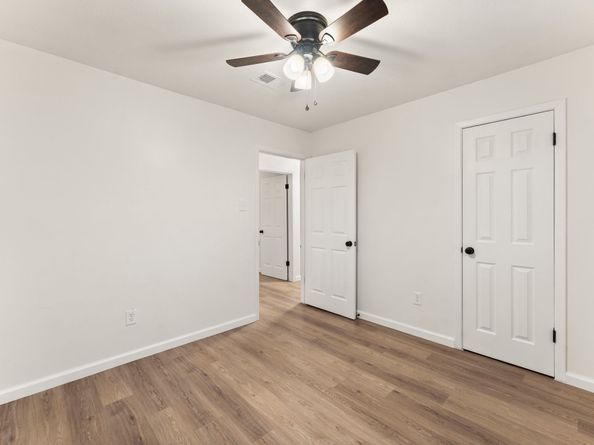 4 Dashwood Forest Street, The Woodlands TX 77381