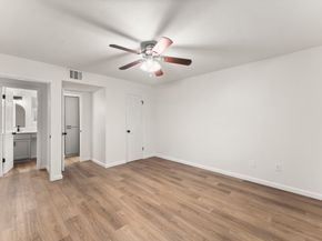 4 Dashwood Forest Street, The Woodlands TX 77381