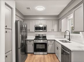 4 Dashwood Forest Street, The Woodlands TX 77381