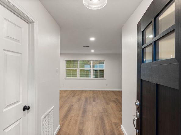 4 Dashwood Forest Street, The Woodlands TX 77381