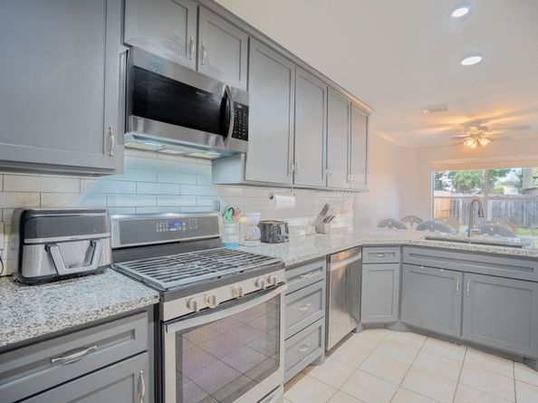 2322 Hadden Hollow Drive, Houston TX 77067