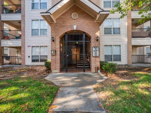 8051 Bay Branch Drive 314, The Woodlands TX 77382