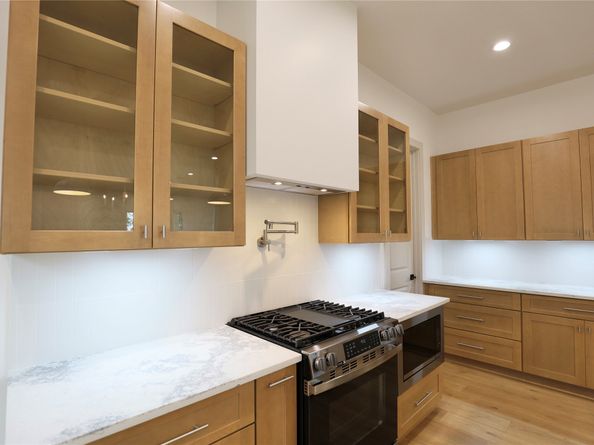 510 E 37th Street, Houston TX 77022