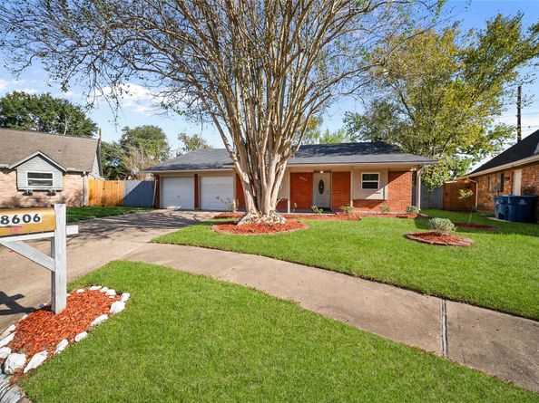 8606 Parkhill Forest Drive, Houston TX 77088