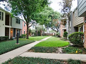 1349 Country Place Drive, Houston TX 77079