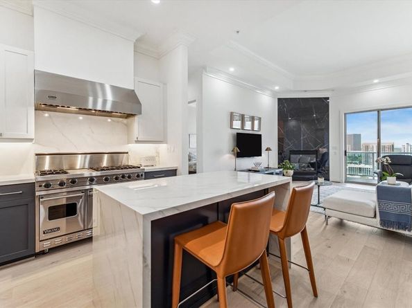 3388 Sage Road 2001, Houston TX 77056