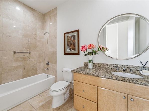 3388 Sage Road 2001, Houston TX 77056