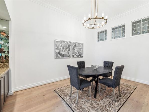 3388 Sage Road 2001, Houston TX 77056