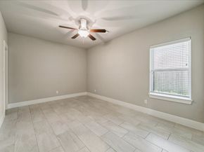 831 Wakefield Drive A, Houston TX 77018