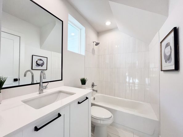 303 Marcella Street L, Houston TX 77091