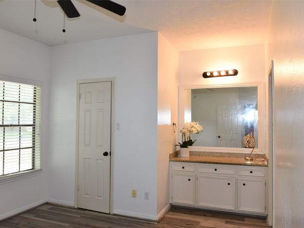 12134 Ella Lee Lane, Houston TX 77077