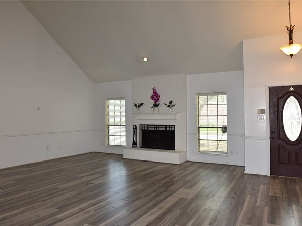 12134 Ella Lee Lane, Houston TX 77077