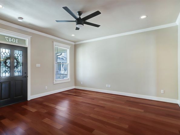 1047 W 16th Street, Houston TX 77008