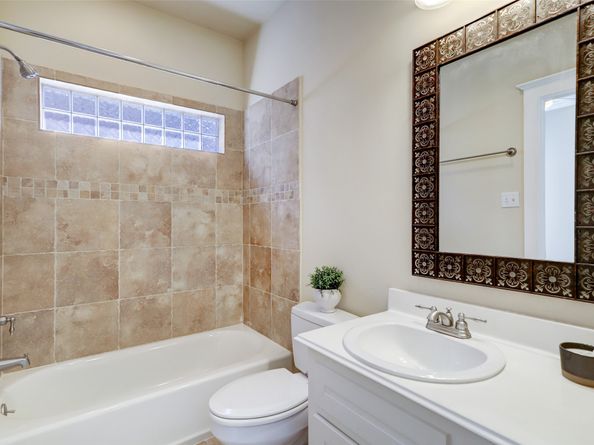 1047 W 16th Street, Houston TX 77008