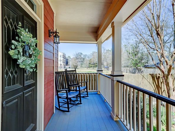 1047 W 16th Street, Houston TX 77008