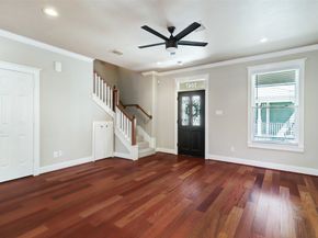 1047 W 16th Street, Houston TX 77008