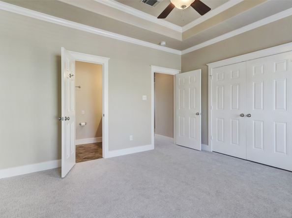 1047 W 16th Street, Houston TX 77008