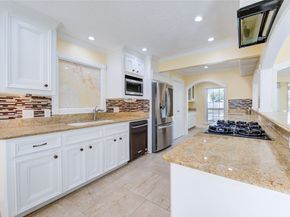 9515 Winsome Lane, Houston TX 77063