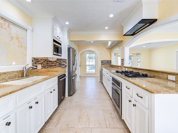 9515 Winsome Lane, Houston TX 77063