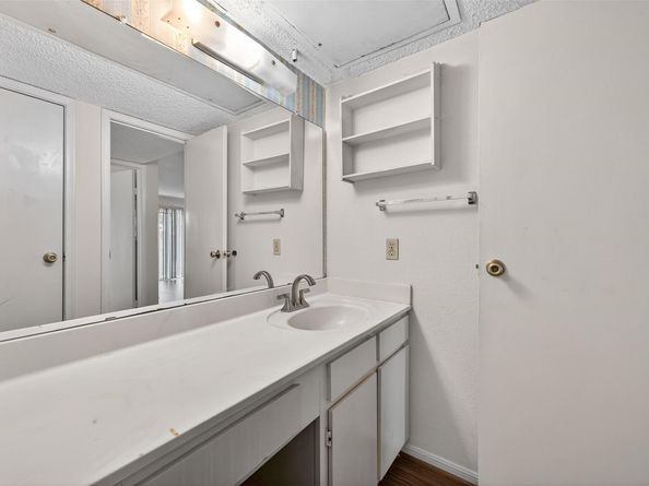 12550 Whittington Drive 710, Houston TX 77077