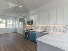 4512 Ward Street, Houston TX 77021