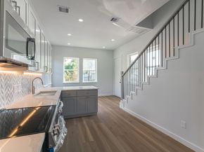 4512 Ward Street, Houston TX 77021