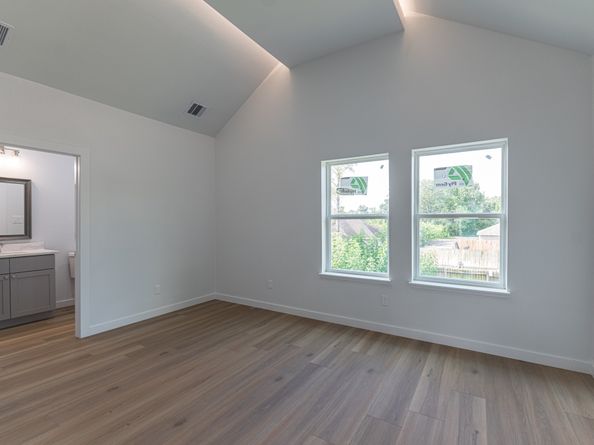 4512 Ward Street, Houston TX 77021