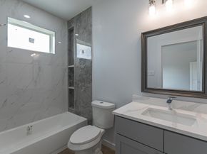 4512 Ward Street, Houston TX 77021